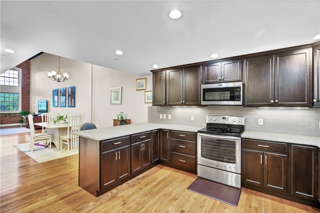 1 Tupperware Drive, Unit 330 North Smithfield, RI 02896 - Photo 9 of 40