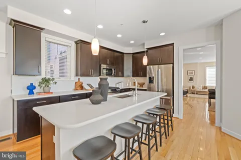$1,195,000 | 3012 District Avenue, Fairfax, VA 22031