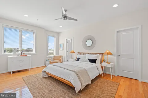 $1,195,000 | 3012 District Avenue, Fairfax, VA 22031