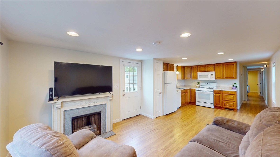 14 Krzak Road North Kingstown, RI 02852 - Photo 16 of 37