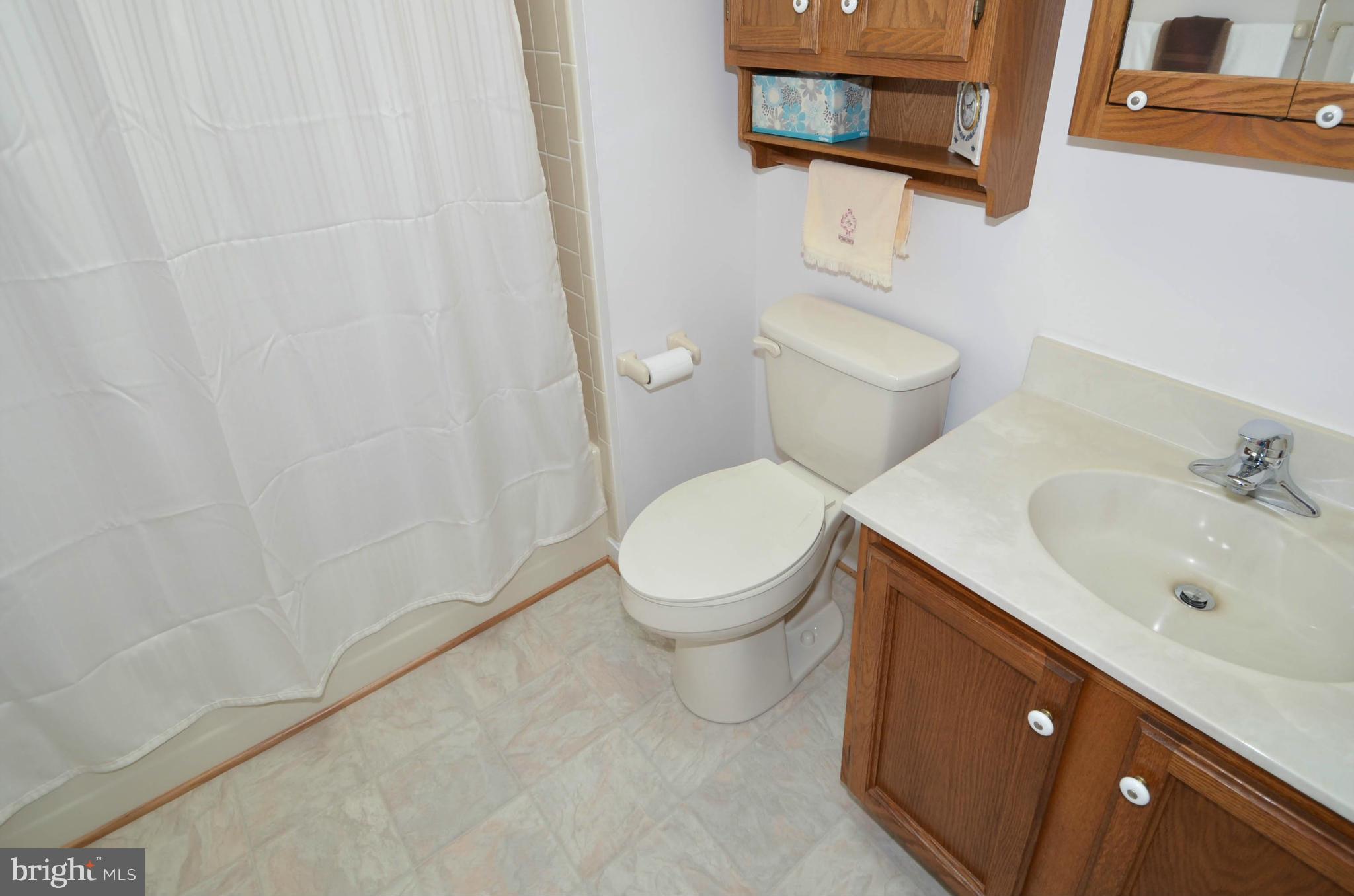 7793 Notley Road Pasadena, MD 21122 - Photo 15 of 23 Bath