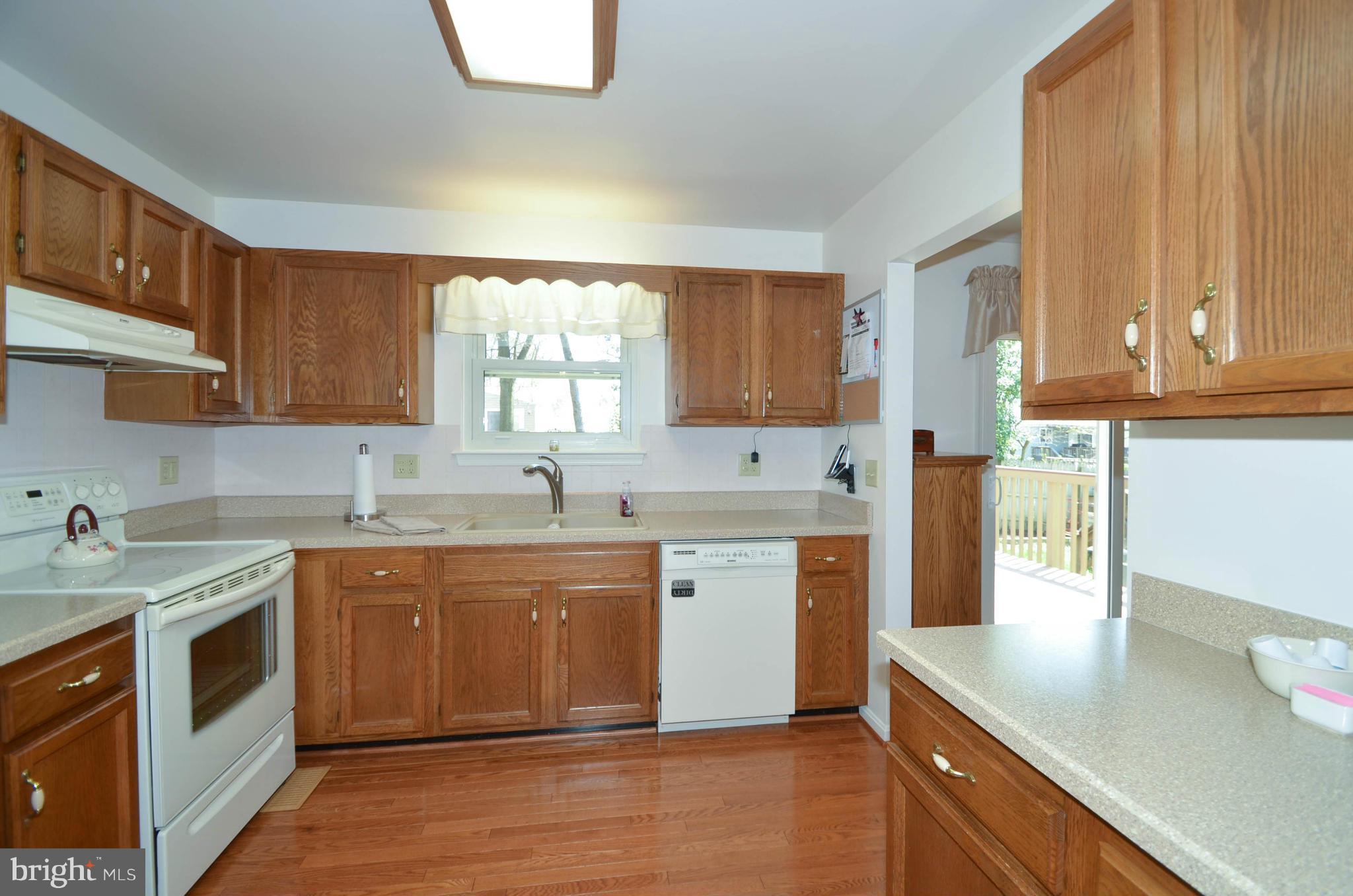 7793 Notley Road Pasadena, MD 21122 - Photo 8 of 23 Kitchen