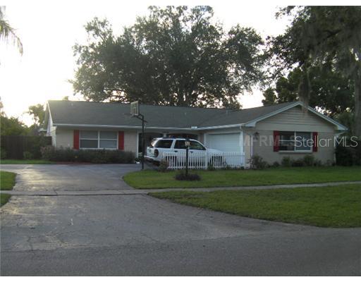 12006 Lake Ridge Road Tampa, FL 33618 - Photo 1 of 1 Exterior Front