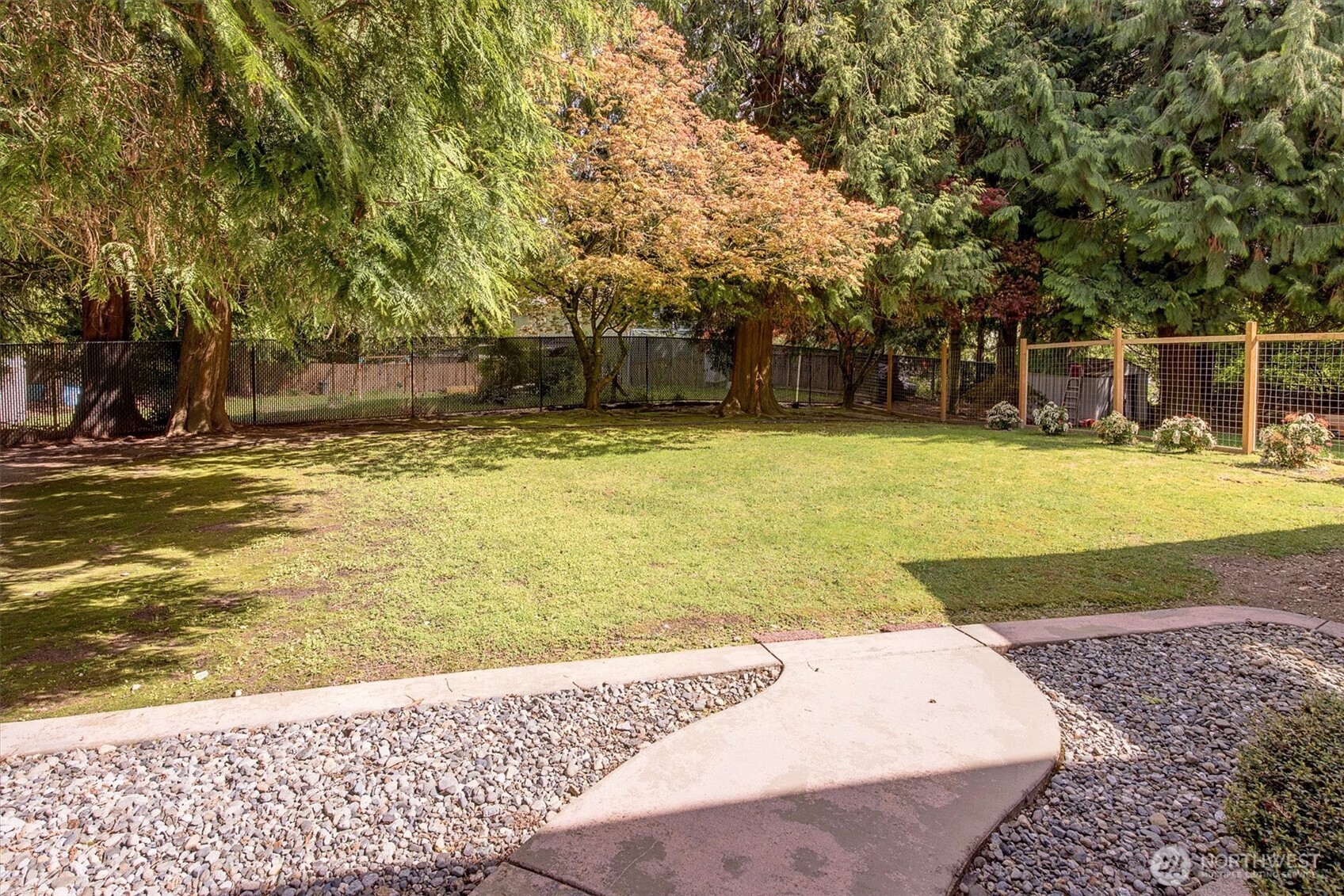 19715 Bing Road, Unit A Lynnwood, WA 98036 - Photo 25 of 27