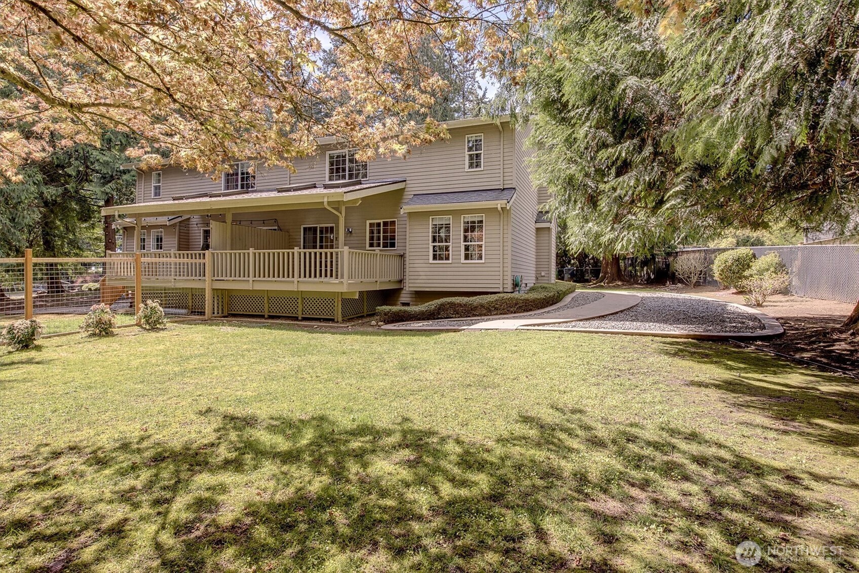 19715 Bing Road, Unit A Lynnwood, WA 98036 - Photo 26 of 27