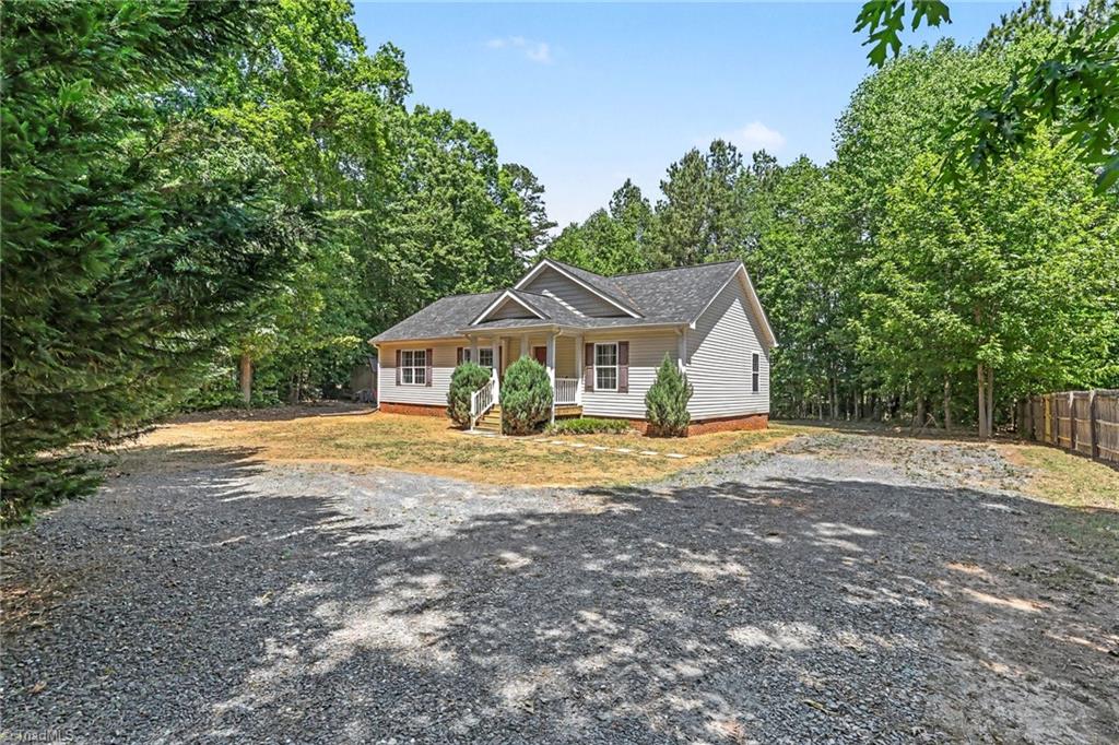 4305 Young Road Asheboro, NC 27205 - Photo 3 of 25