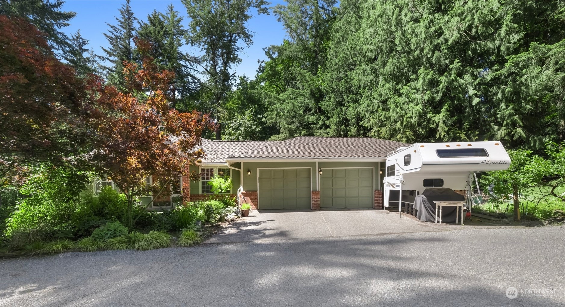 13709 199th Court Southeast Renton, WA 98059 - Photo 32 of 39