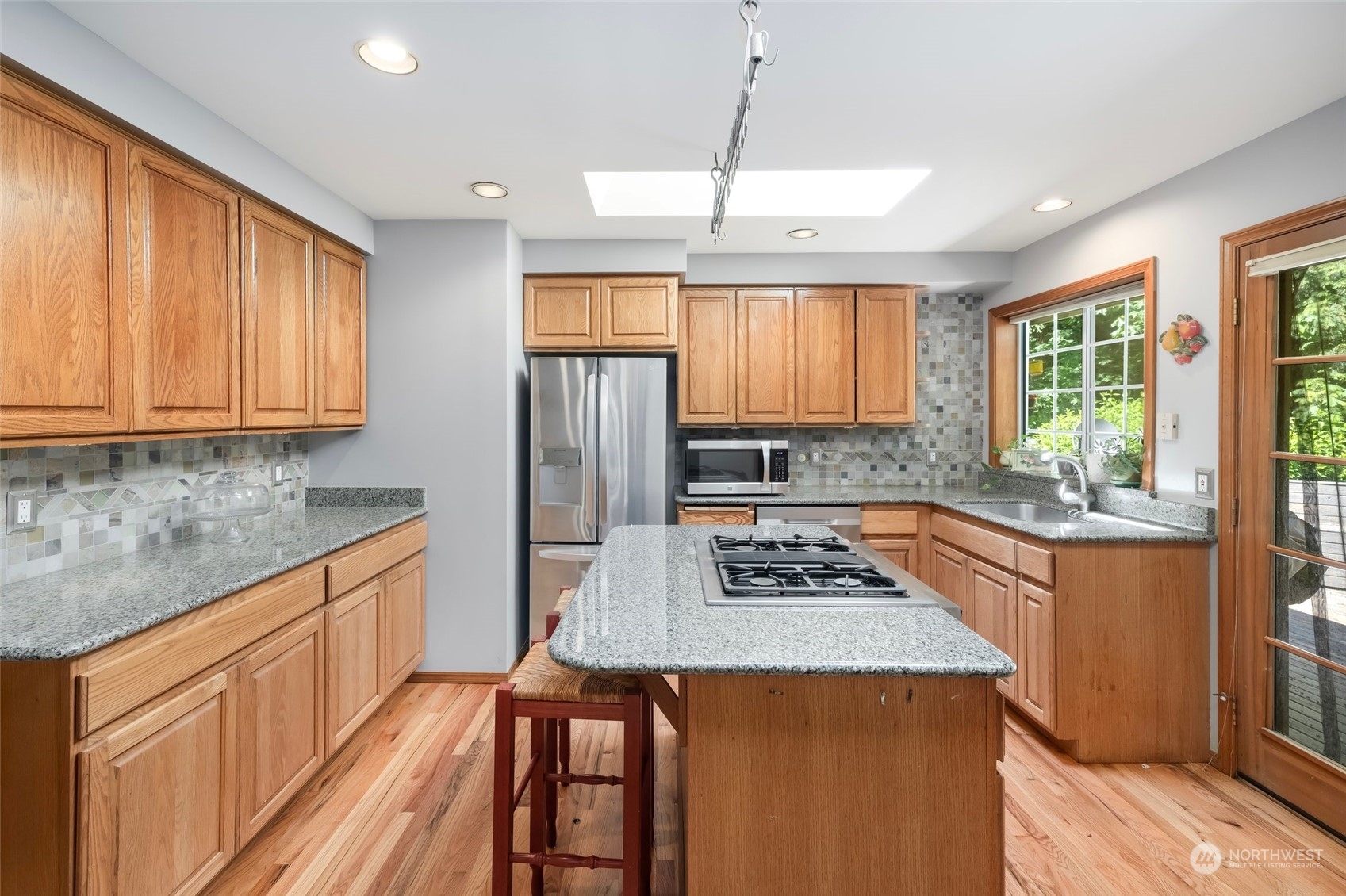 13709 199th Court Southeast Renton, WA 98059 - Photo 6 of 39