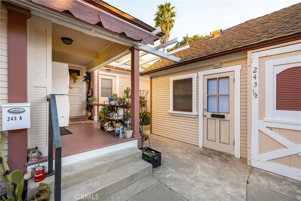 243 North Grand Street, Unit 1/2 Orange, CA 92866 - Photo 2 of 29