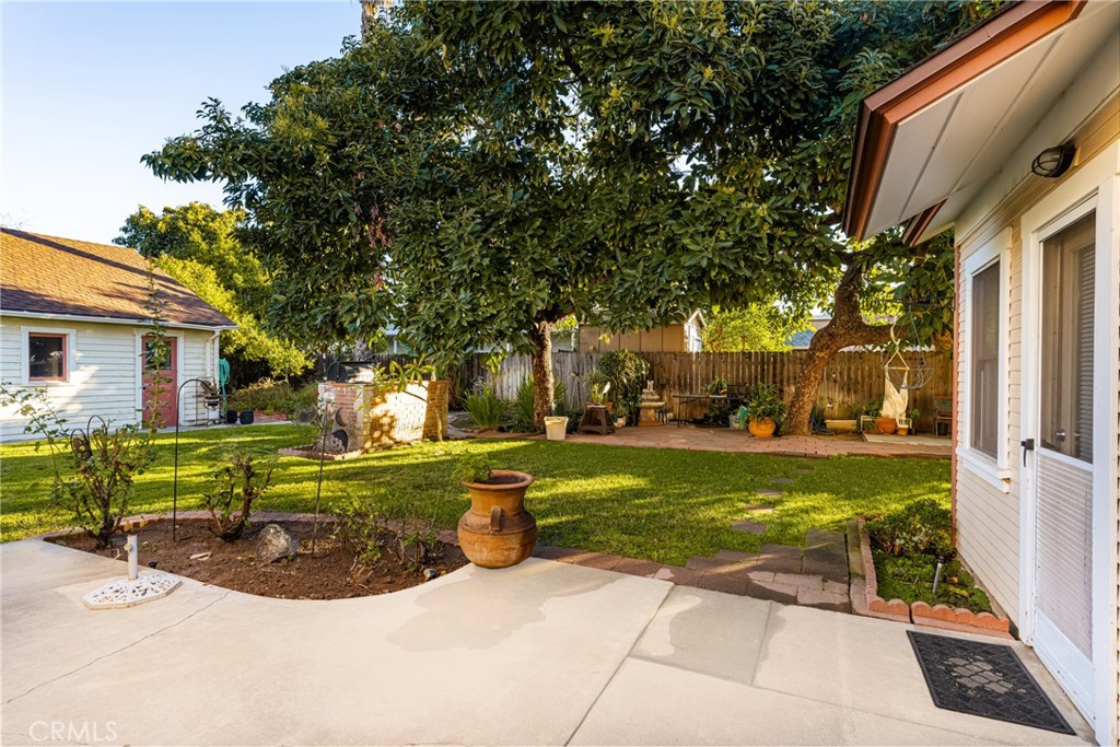 243 North Grand Street, Unit 1/2 Orange, CA 92866 - Photo 27 of 29 a view of a fountain in front of a house