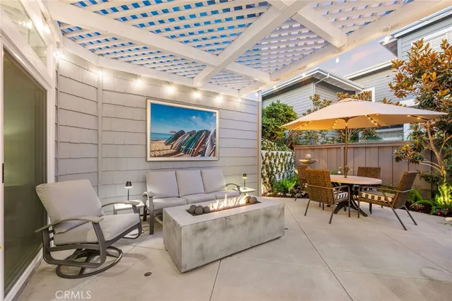 $2,399,000 | 3720 Lilac Avenue, Unit 61, Corona del Mar, CA 92625