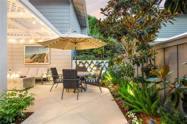 $2,399,000 | 3720 Lilac Avenue, Unit 61, Corona del Mar, CA 92625