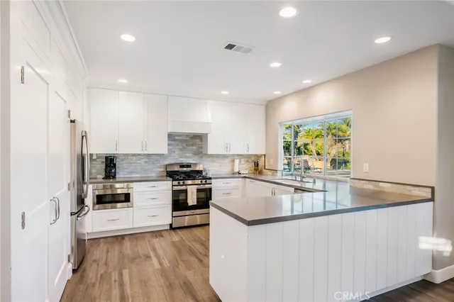 $2,399,000 | 3720 Lilac Avenue, Unit 61, Corona del Mar, CA 92625