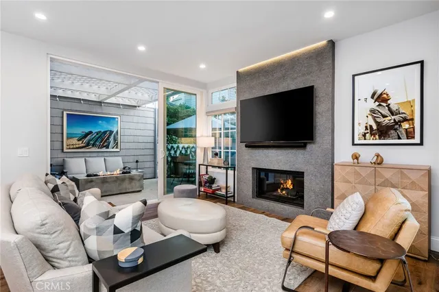 $2,399,000 | 3720 Lilac Avenue, Unit 61, Corona del Mar, CA 92625