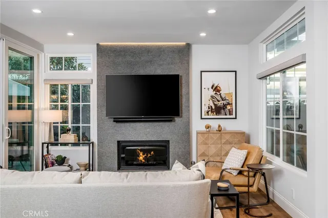 $2,399,000 | 3720 Lilac Avenue, Unit 61, Corona del Mar, CA 92625