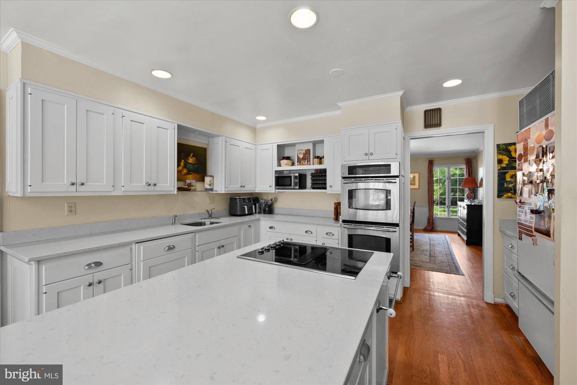 11304 Skipwith Lane Potomac, MD 20854 - Photo 12 of 69