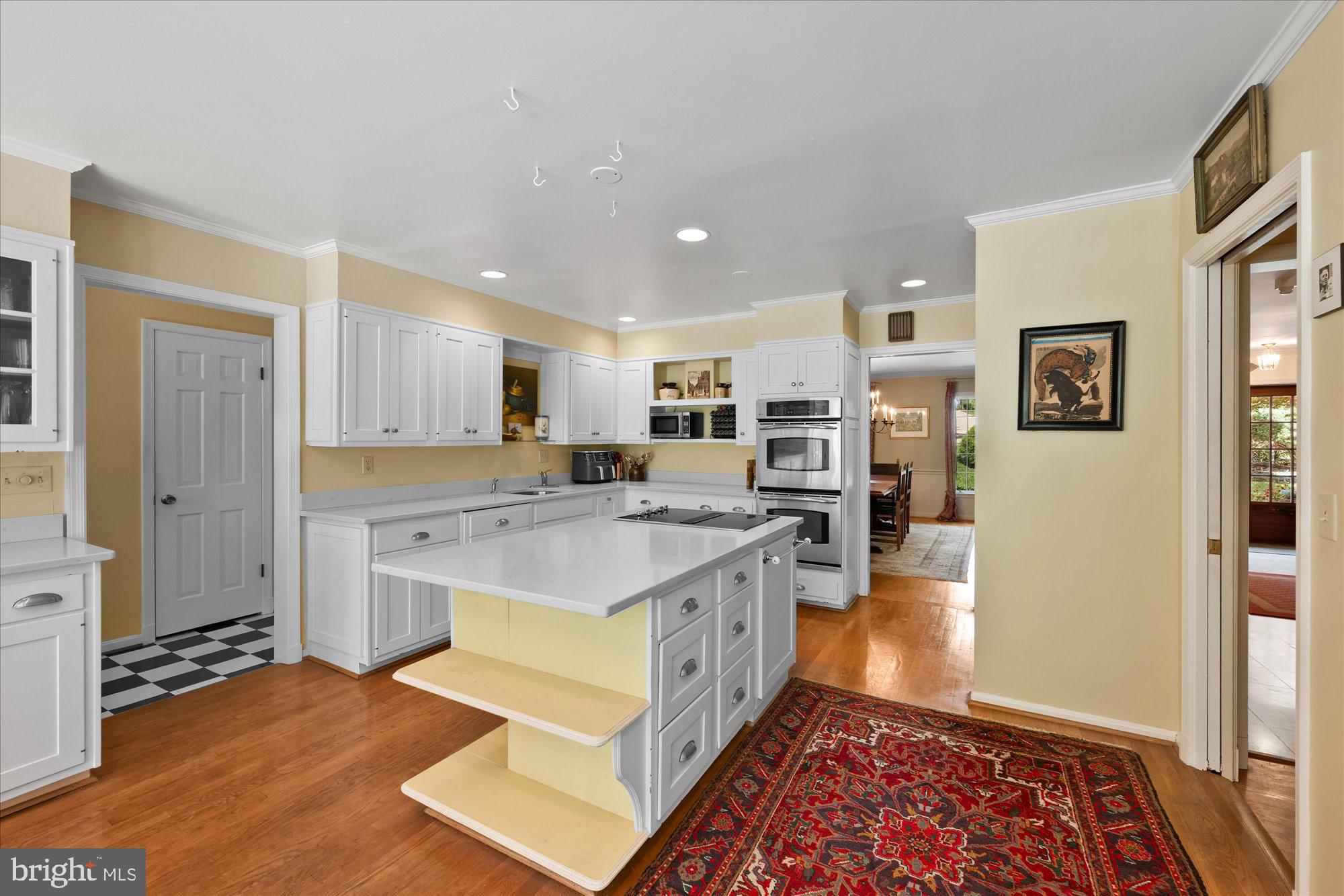 11304 Skipwith Lane Potomac, MD 20854 - Photo 14 of 69