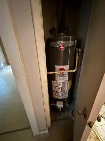 a view of a storage & utility room