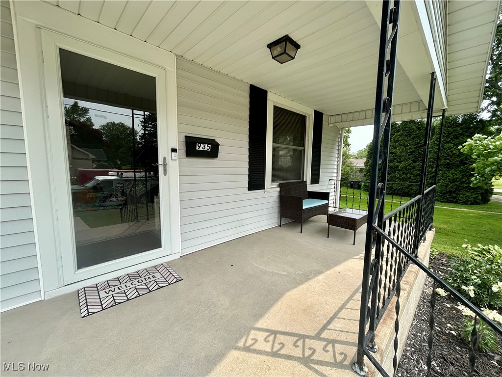 935 Lilly Road Alliance, OH 44601 - Photo 7 of 31 View of covered porch