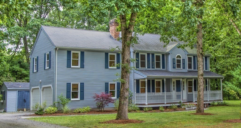 28 Country Road Uxbridge, MA 01569 - Photo 2 of 42 Gallery Image 2