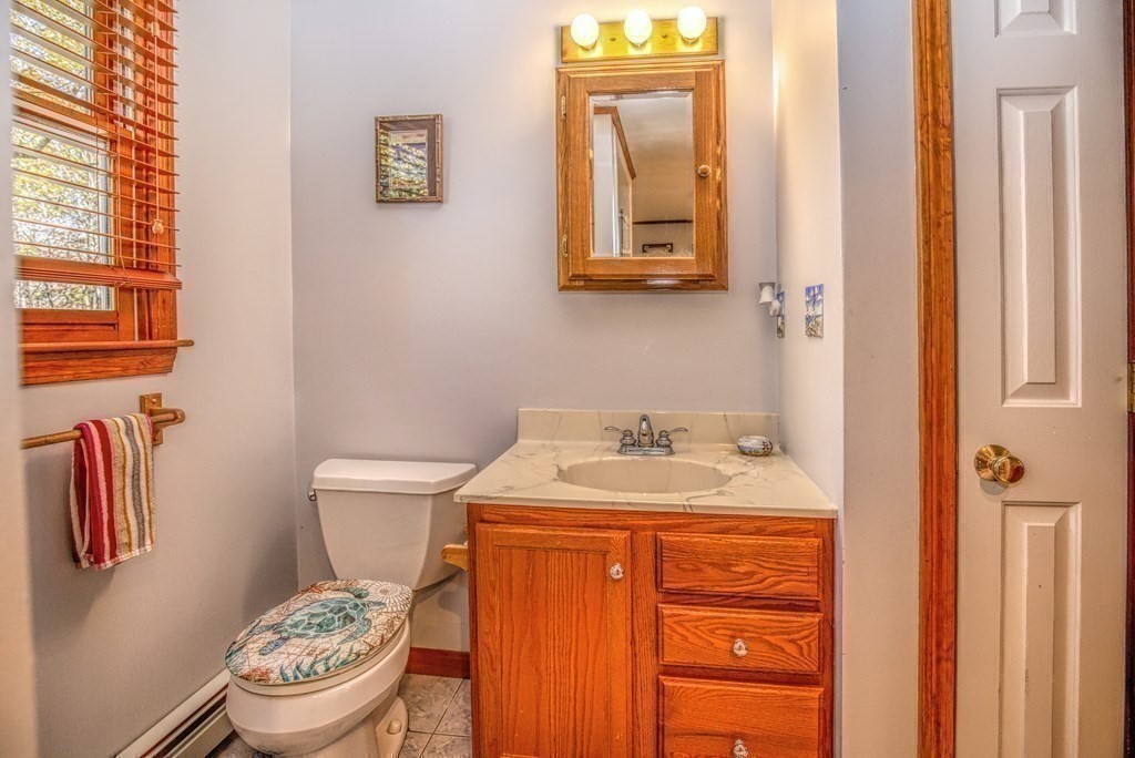 28 Country Road Uxbridge, MA 01569 - Photo 23 of 42 Gallery Image 23