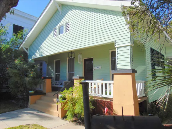 $2,800 | 3420 Avenue R, Galveston, TX 77550