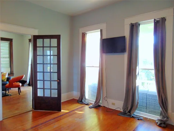 $2,800 | 3420 Avenue R, Galveston, TX 77550