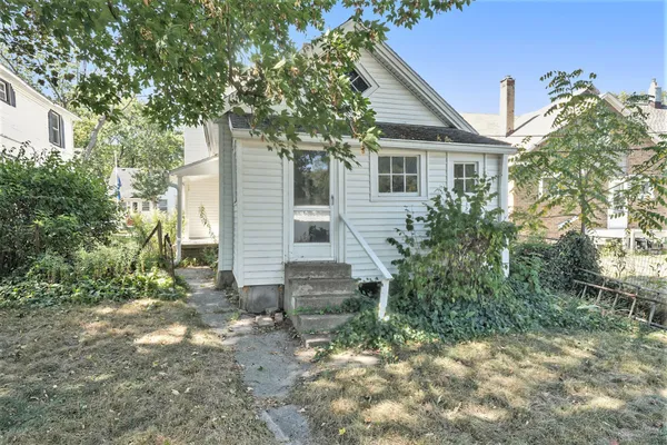 $215,000 | 630 Prospect Avenue Northeast, Grand Rapids, MI 49503