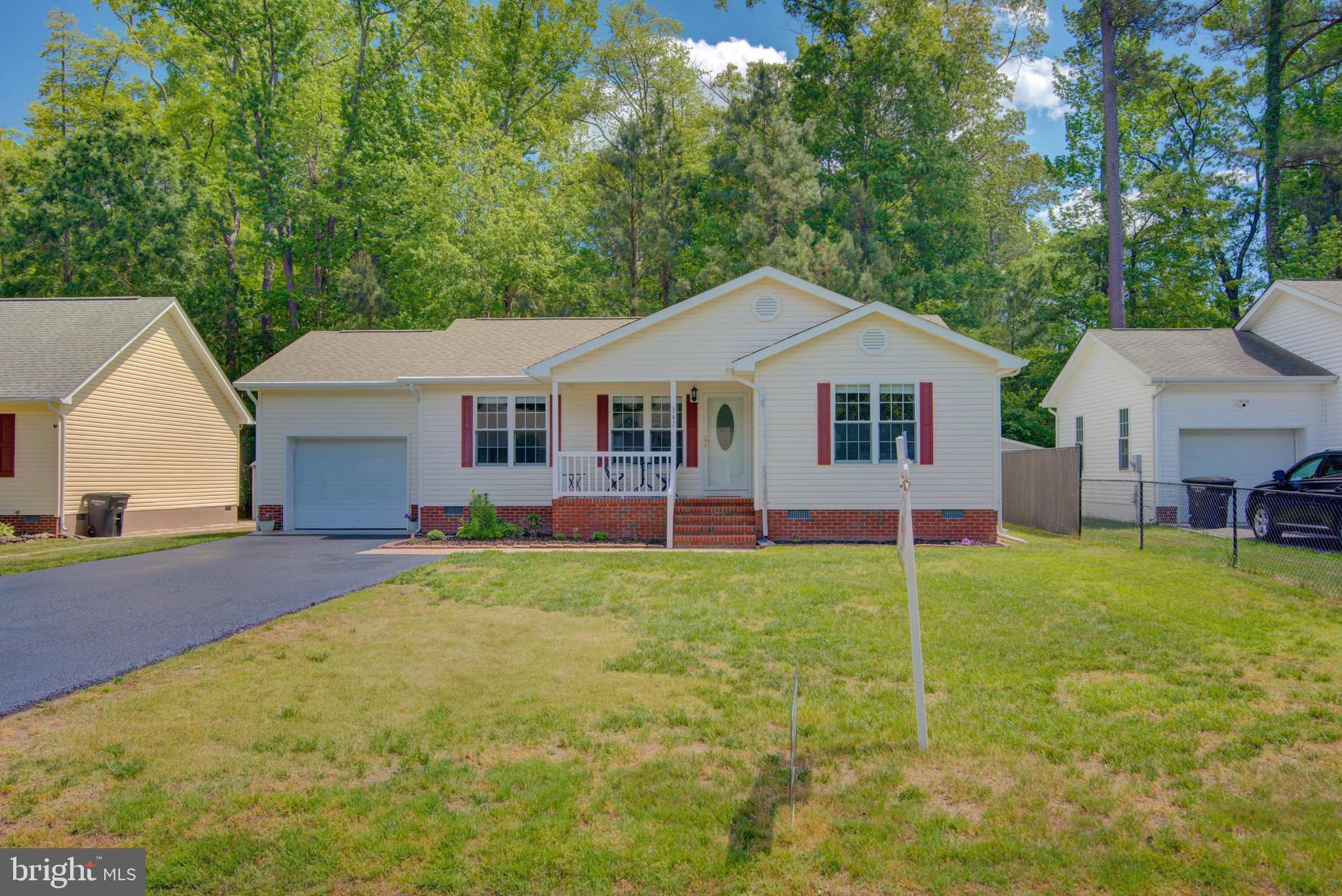 342 9th Street Colonial Beach, VA 22443 - Photo 2 of 36
