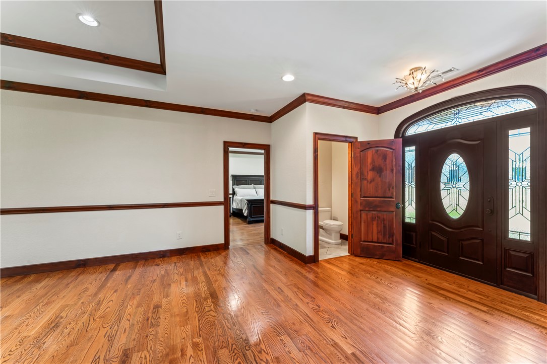 579 Terrapin Crossing Road Pickens, SC 29671 - Photo 5 of 50 The front door opens into a bright entryway with lustrous hardwood floors and decorative moldings.