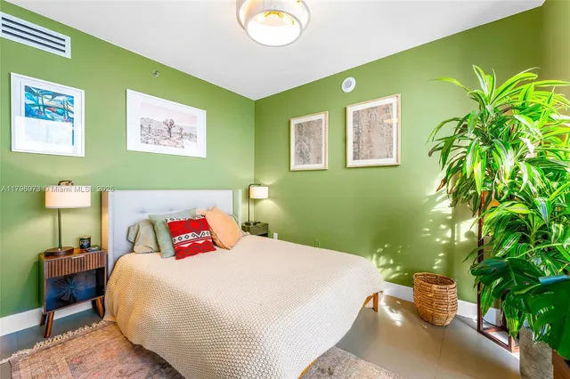 $9,400 | 465 Brickell Avenue, Unit 3901, Miami, FL 33131