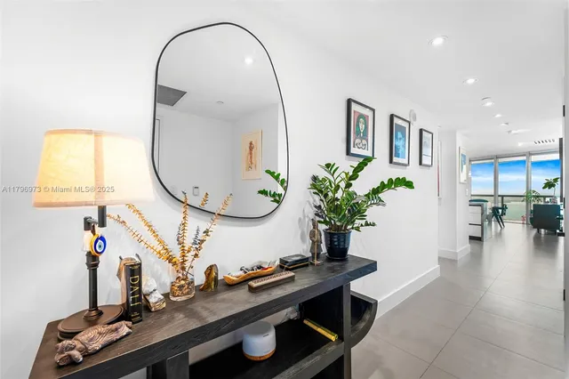 $9,400 | 465 Brickell Avenue, Unit 3901, Miami, FL 33131