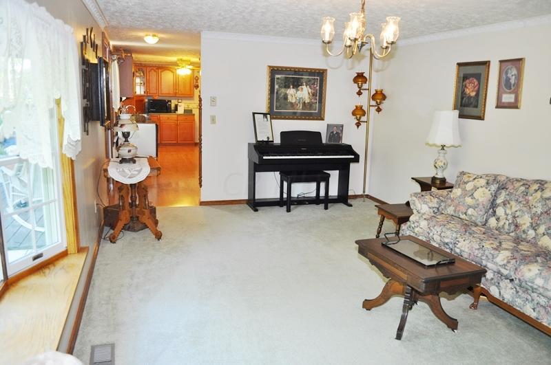 6445 Fisher Road Northwest Baltimore, OH 43105 - Photo 14 of 35
