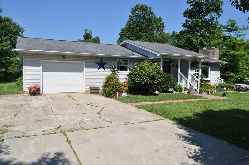 6445 Fisher Road Northwest Baltimore, OH 43105 - Photo 2 of 35