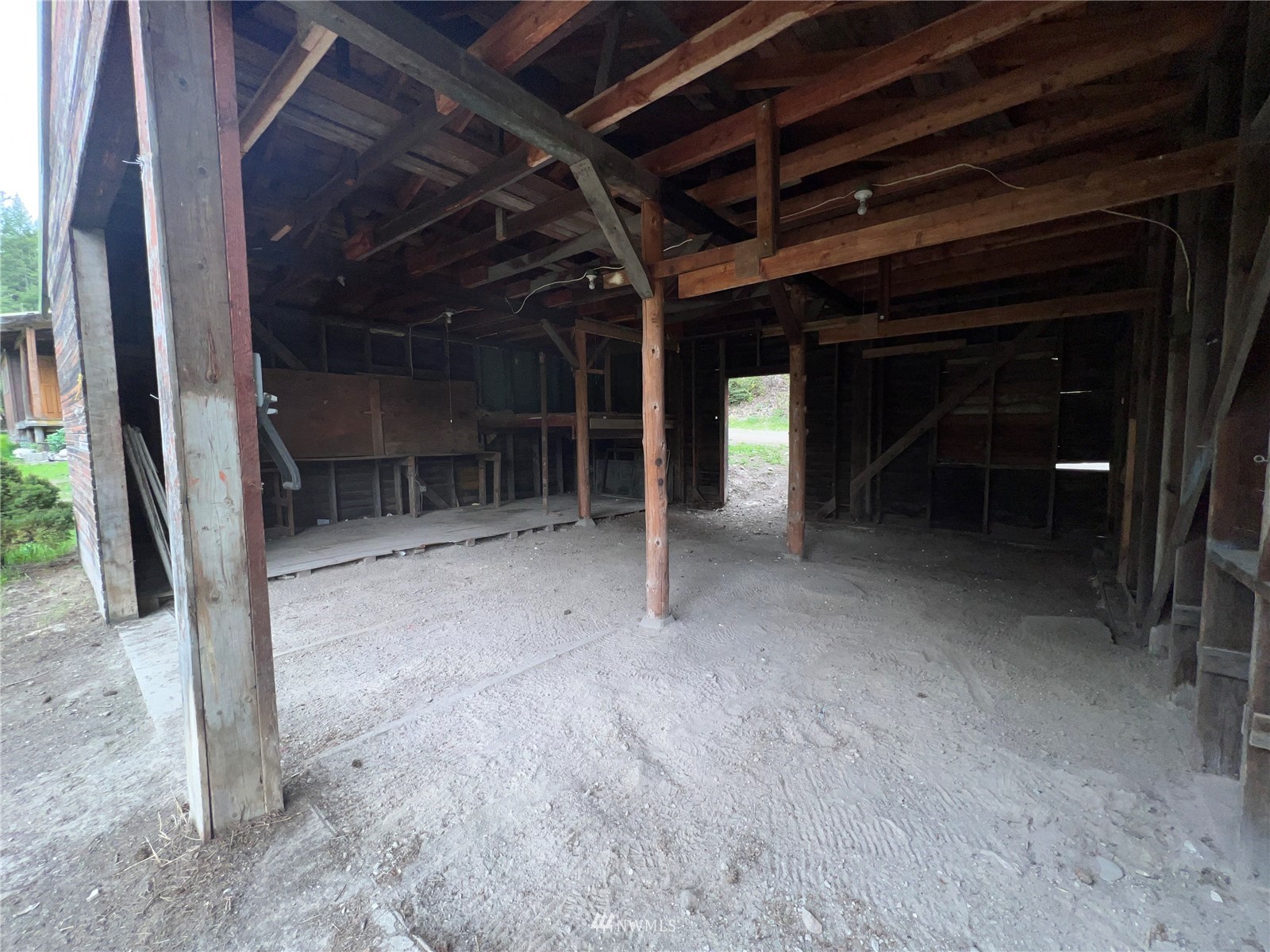 2 Hidden Falls Spur Road Republic, WA 99166 - Photo 16 of 26 a view of empty room with wooden floor