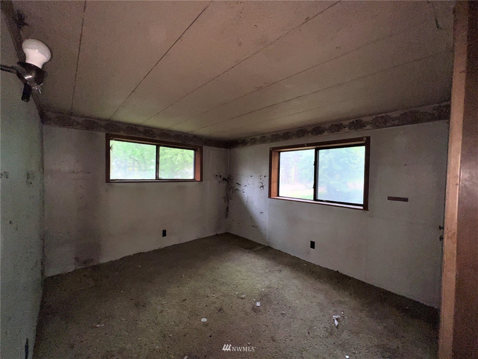 2 Hidden Falls Spur Road Republic, WA 99166 - Photo 9 of 26 a view of an empty room with a window