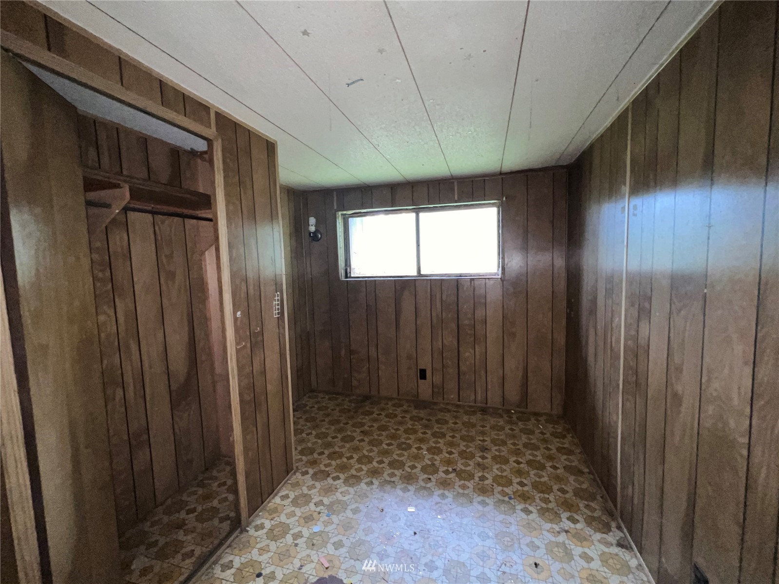 2 Hidden Falls Spur Road Republic, WA 99166 - Photo 10 of 26 a view of an entryway