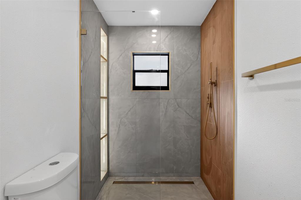 320 Pheasant Circle Brandon, FL 33510 - Photo 18 of 33