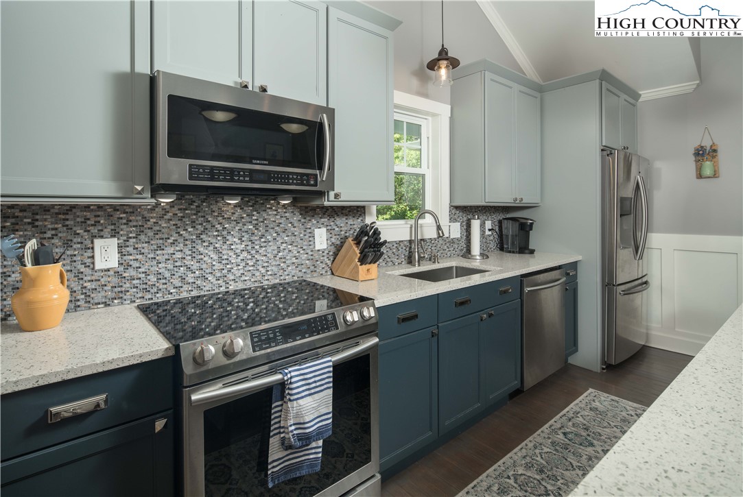 719 Ransom Street Blowing Rock, NC 28605 - Photo 10 of 43 Gallery Image 10