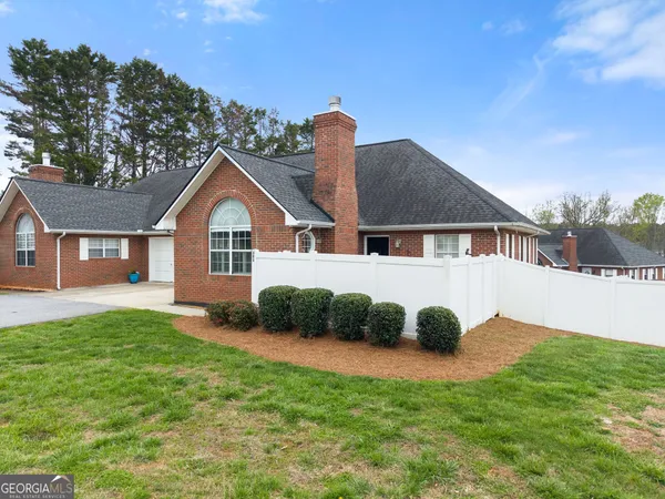 $289,900 | 303 Alston Ridge Drive, Cornelia, GA 30531