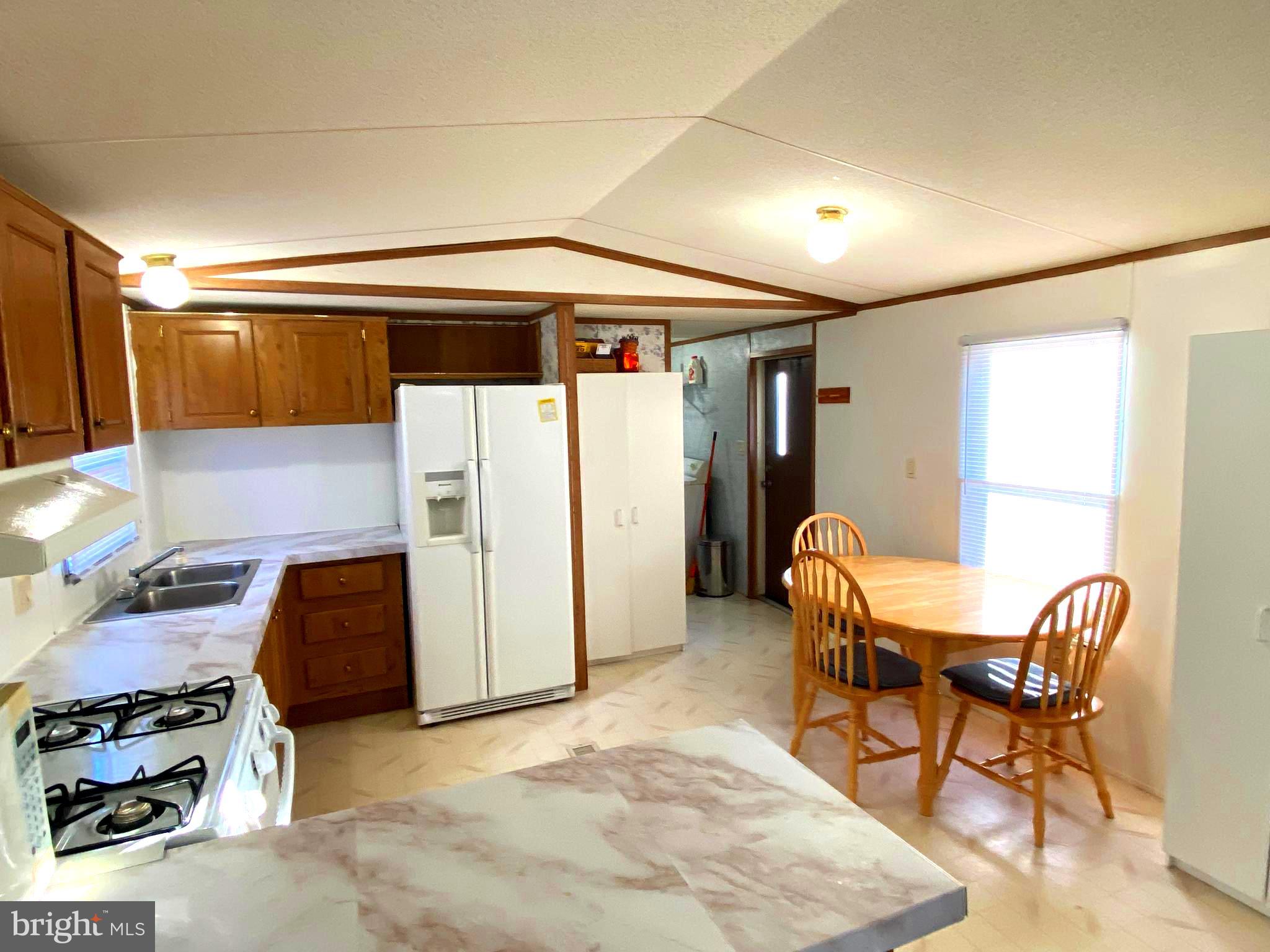 21 Daltons Trailer Park, Unit 21 Bear, DE 19701 - Photo 3 of 10