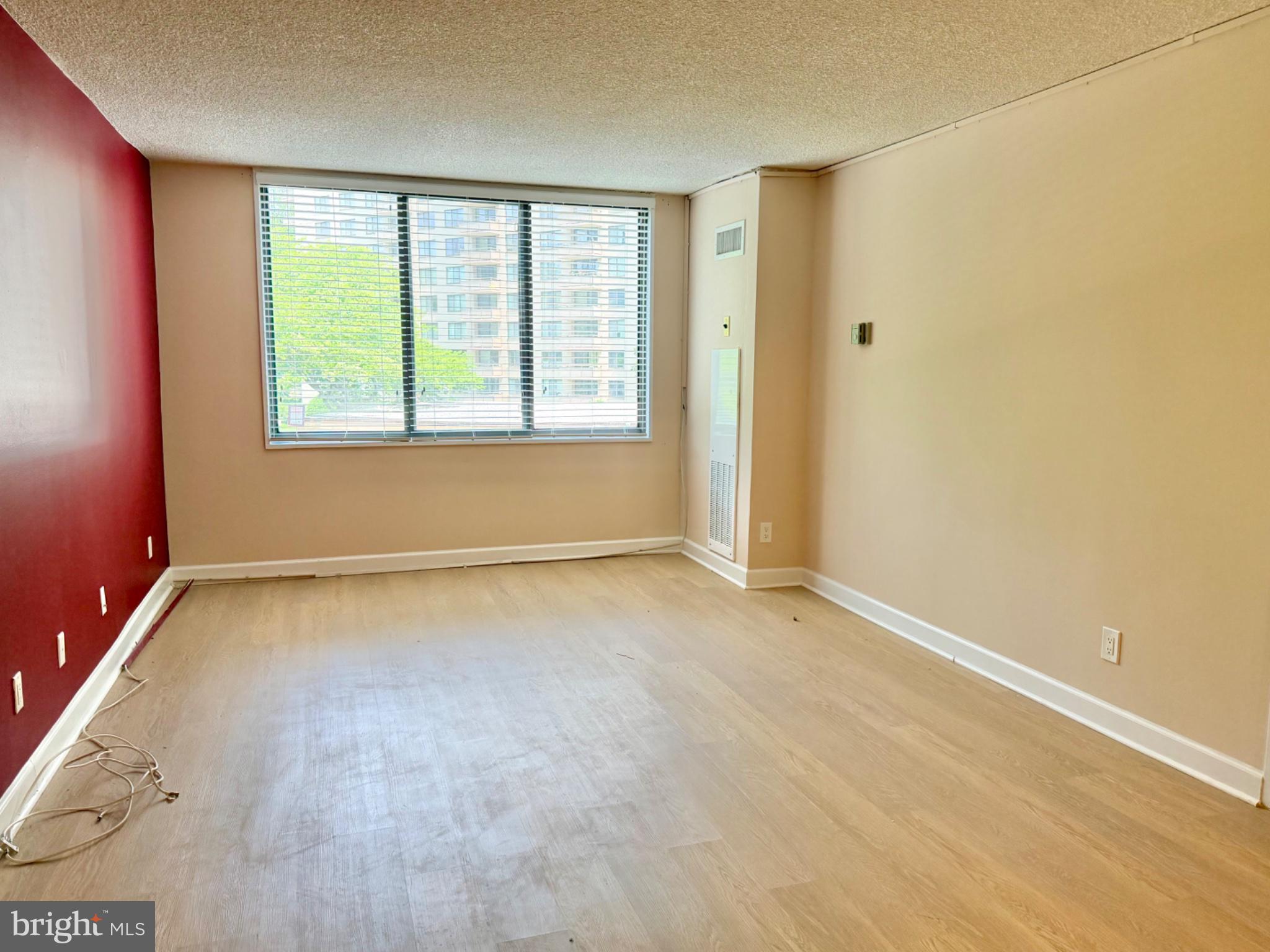 5225 Pooks Hill Road, Unit 303S Bethesda, MD 20814 - Photo 2 of 19 Bright and airy urban retreat.