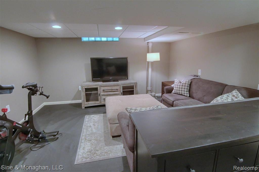 422 Moran Road Grosse Pointe Farms, MI 48236 - Photo 26 of 33