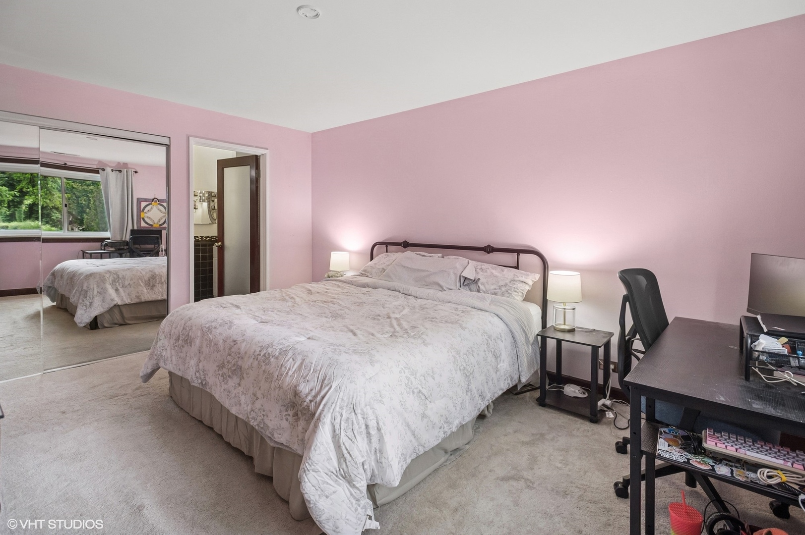 205 Ridge Road, Unit 204 Wilmette, IL 60091 - Photo 9 of 16 a bedroom with a bed chair and window