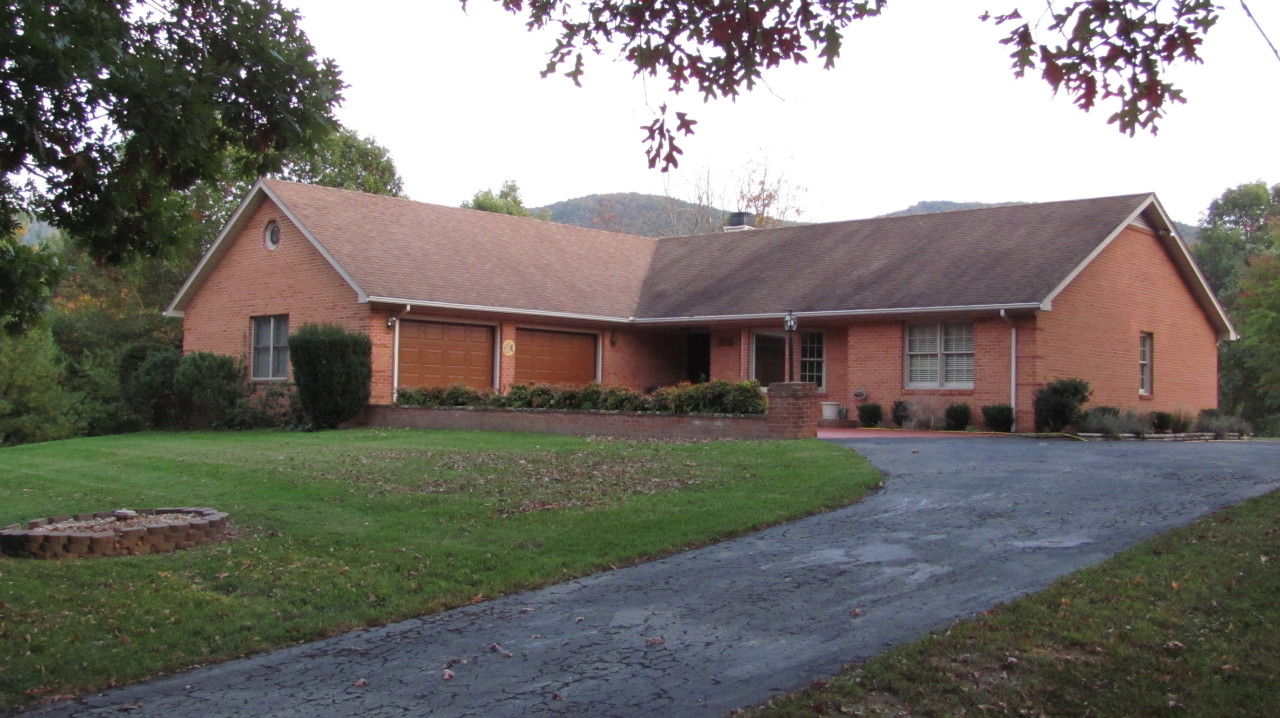 3625 Absalom Smith Road Salem, VA 24153 - Photo 1 of 9 3625 Absalom Smith Rd.