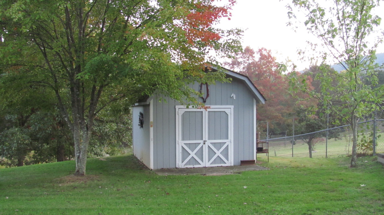 3625 Absalom Smith Road Salem, VA 24153 - Photo 3 of 9 Storage Building