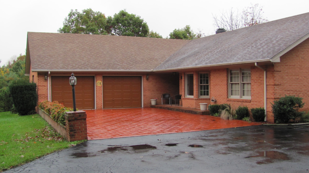 3625 Absalom Smith Road Salem, VA 24153 - Photo 5 of 9 Garage & Entrance Parking