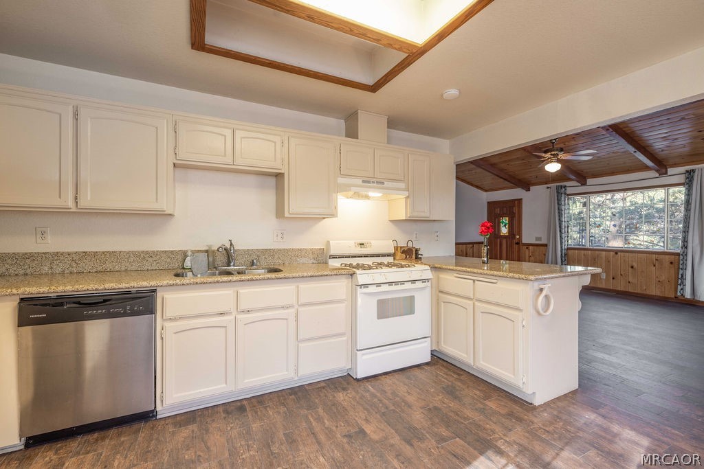 252 Riverside Avenue Sugarloaf, CA 92386 - Photo 10 of 29