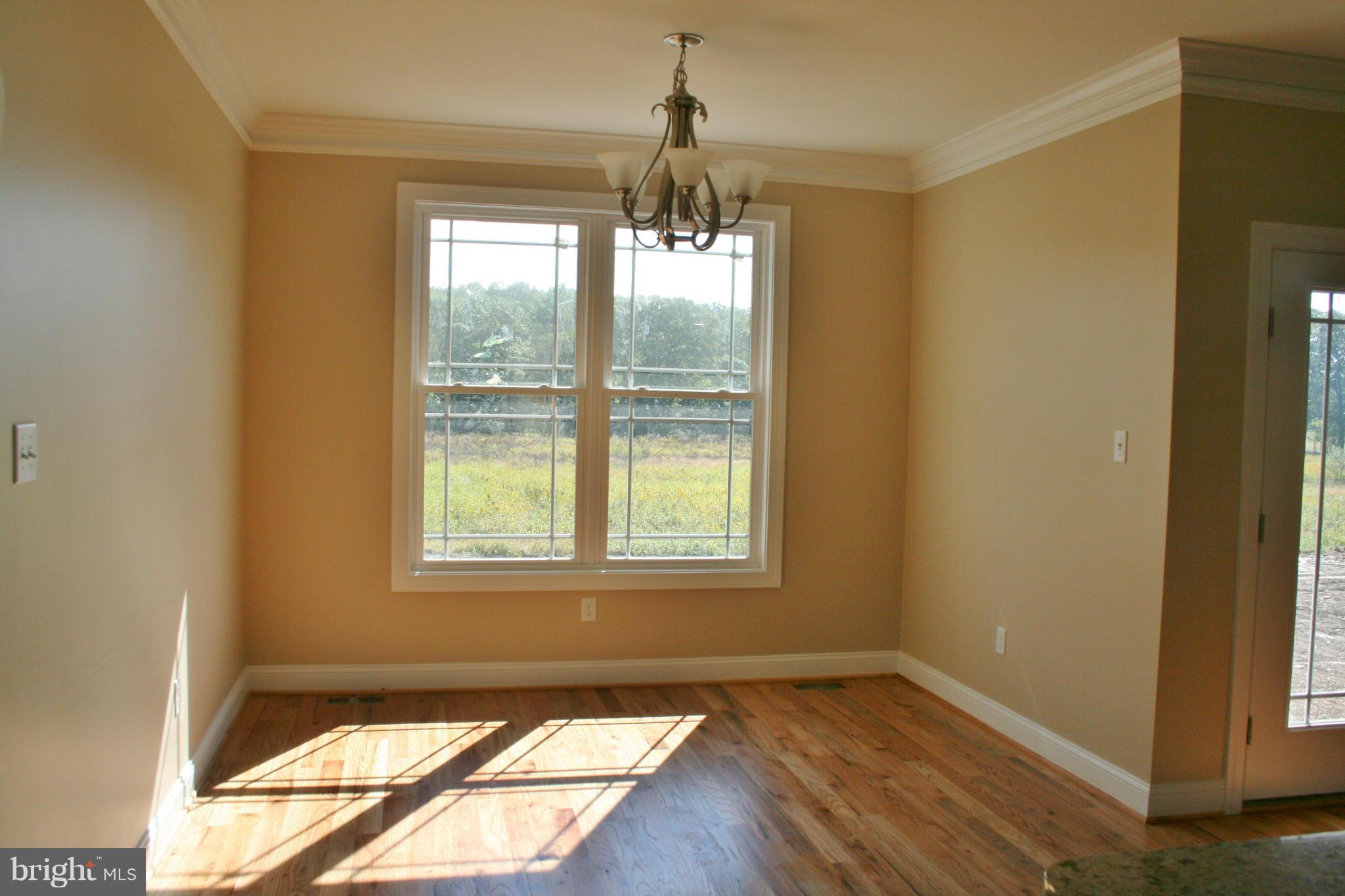 3233 Back Mountain Road Winchester, VA 22602 - Photo 12 of 25 Dining Room