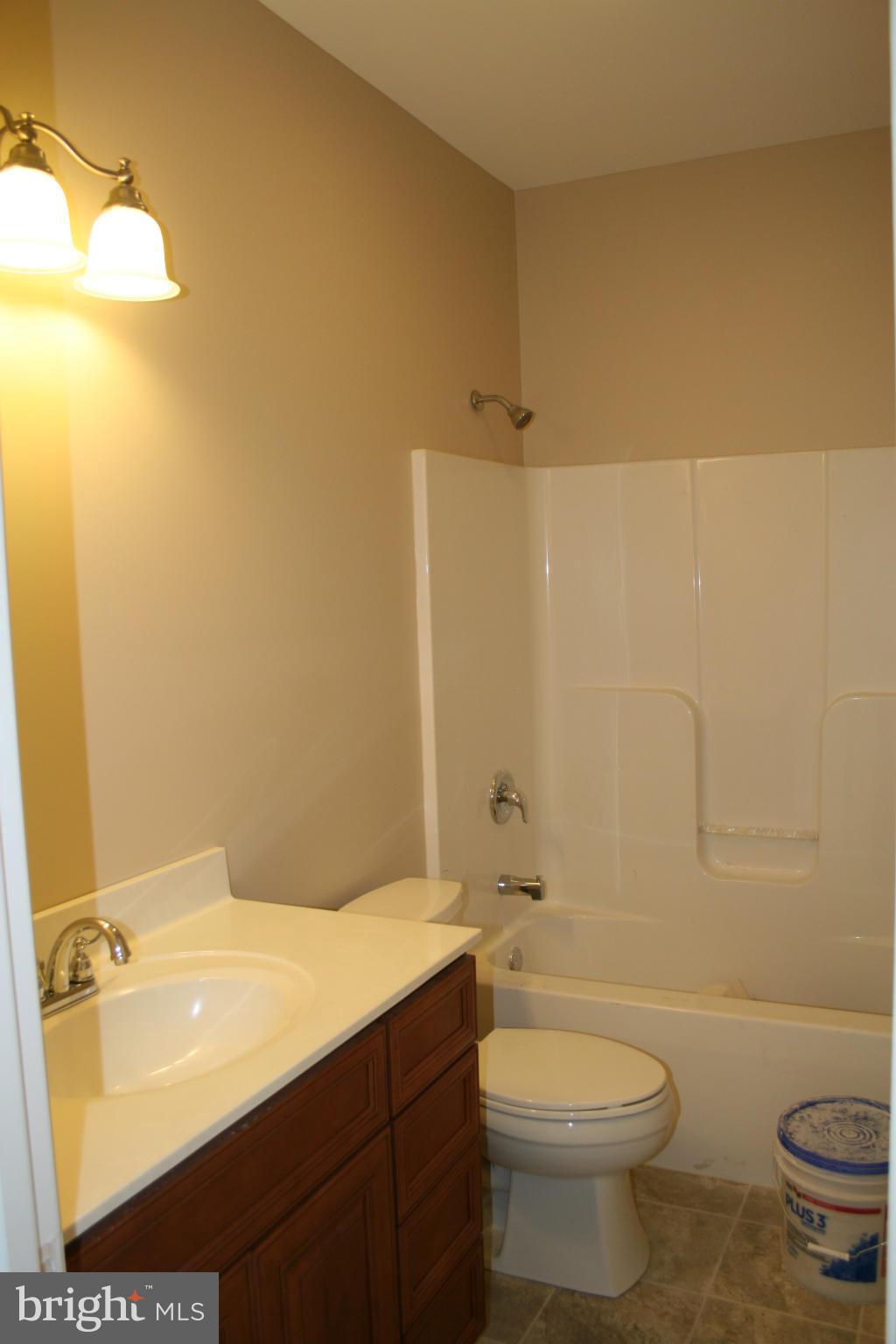 3233 Back Mountain Road Winchester, VA 22602 - Photo 20 of 25 Bath